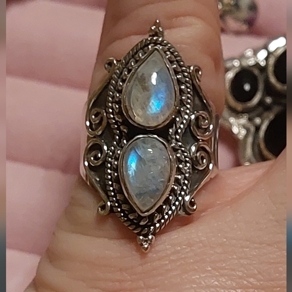 Double Moonstone Vintage Style Ring Size 6 - Picture 3 of 7